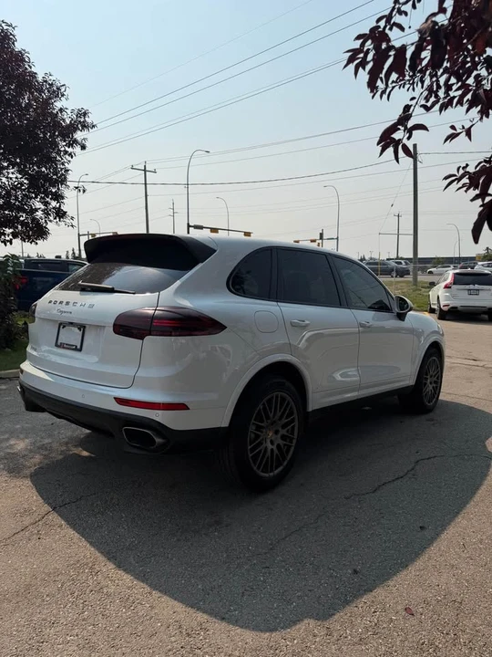 2017 Porsche 958 Cayenne - Image 4 of 19