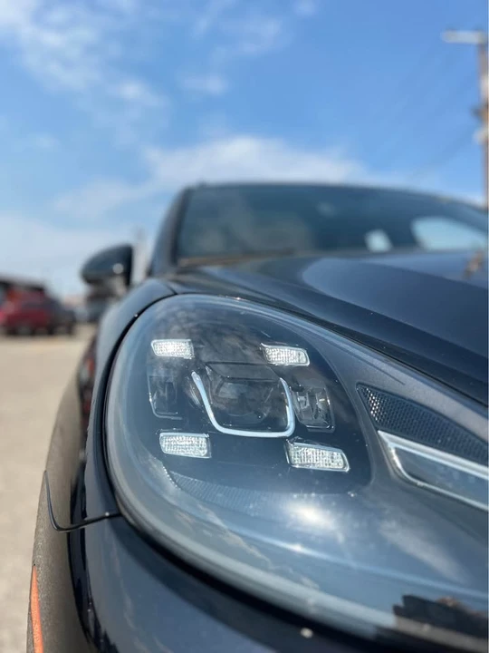 2017 Porsche 958 Cayenne - Image 12 of 14
