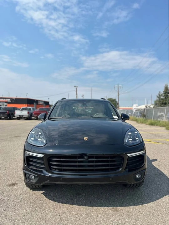 2017 Porsche 958 Cayenne - Image 2 of 14