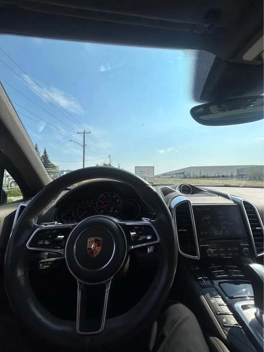 2017 Porsche 958 Cayenne - Image 10 of 14