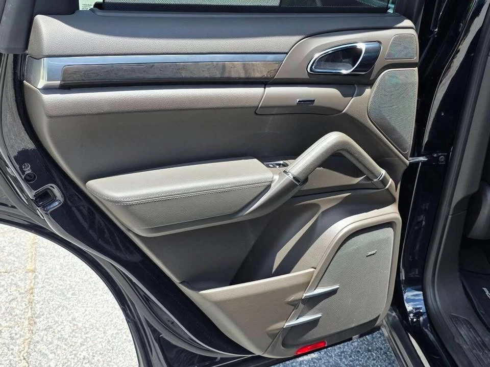 2017 Porsche 958 Cayenne - Image 15 of 20