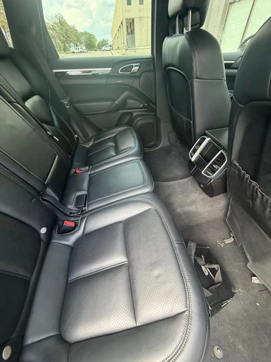 2017 Porsche 958 Cayenne - Image 8 of 8