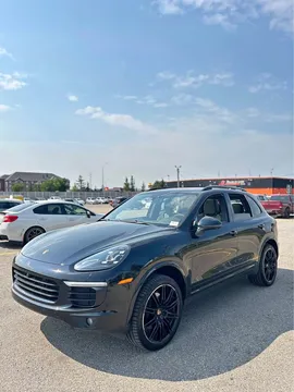 2017 Porsche Cayenne Platinum