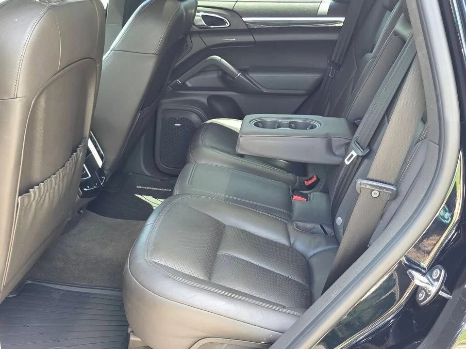 2017 Porsche 958 Cayenne - Image 16 of 20
