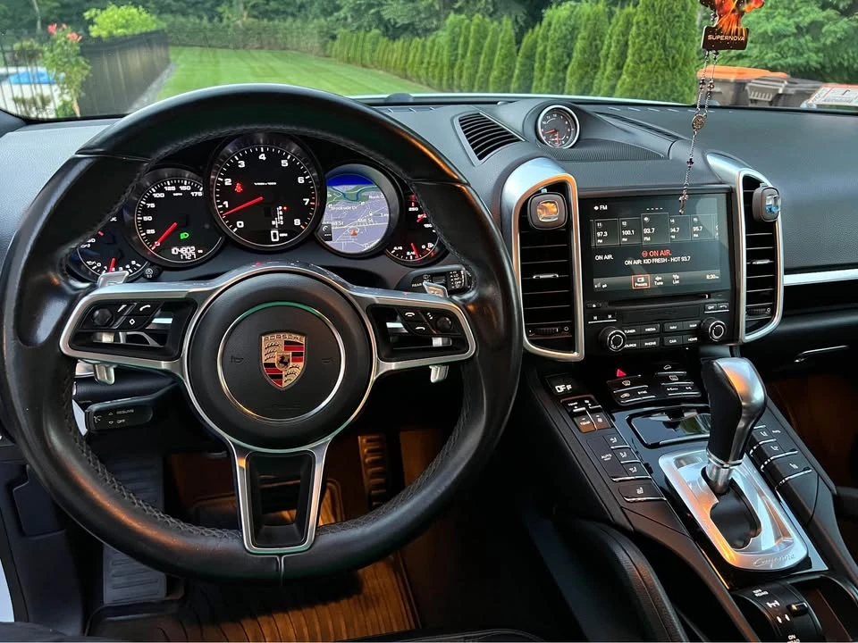 2017 Porsche 958 Cayenne - Image 7 of 10