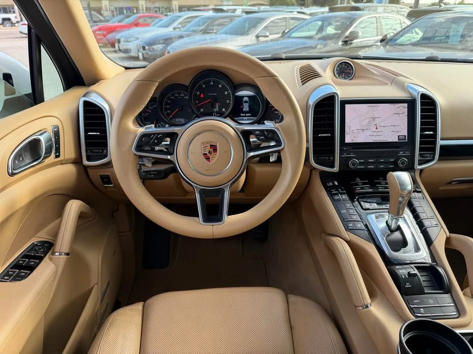 2017 Porsche 958 Cayenne - Image 11 of 18