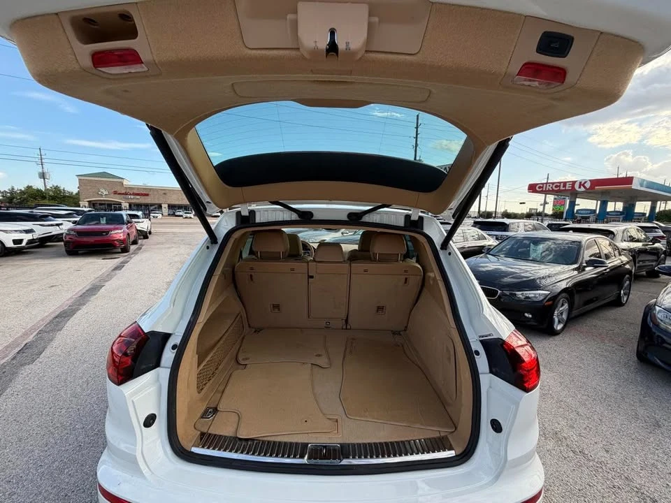 2017 Porsche 958 Cayenne - Image 16 of 18