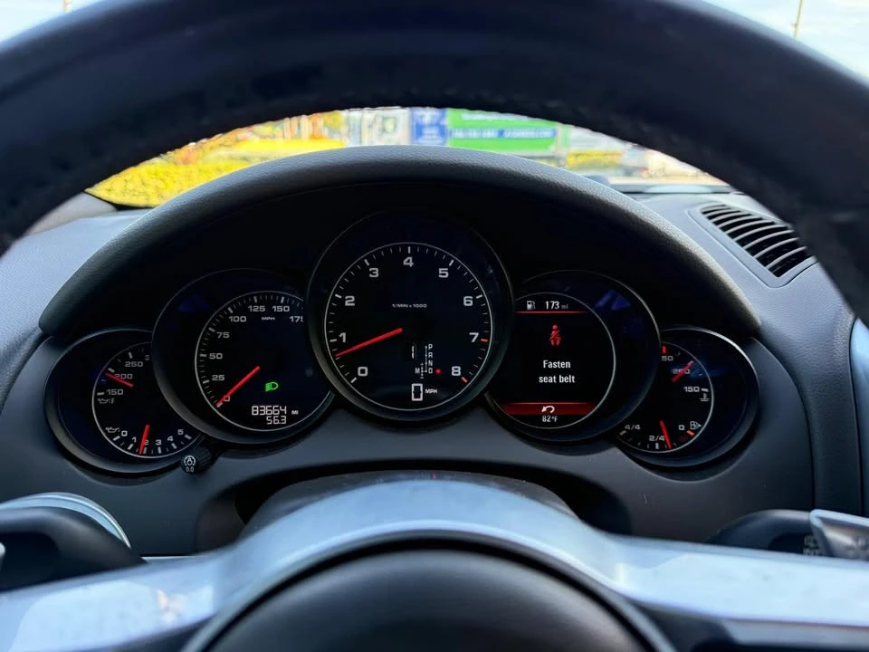 2017 Porsche 958 Cayenne - Image 8 of 10