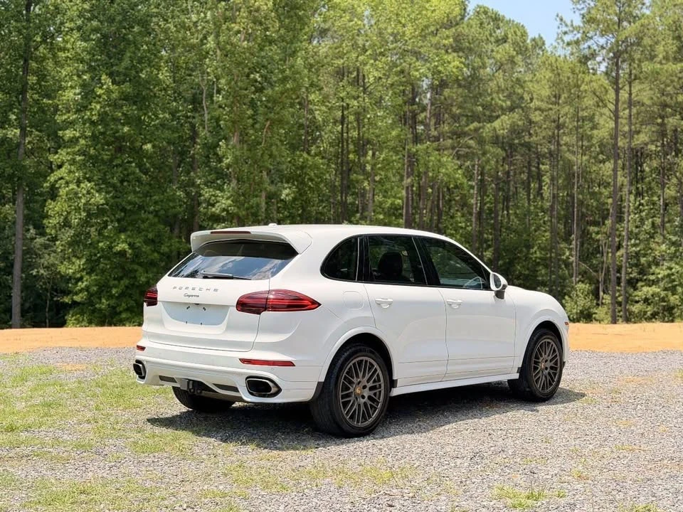 2017 Porsche 958 Cayenne - Image 7 of 20