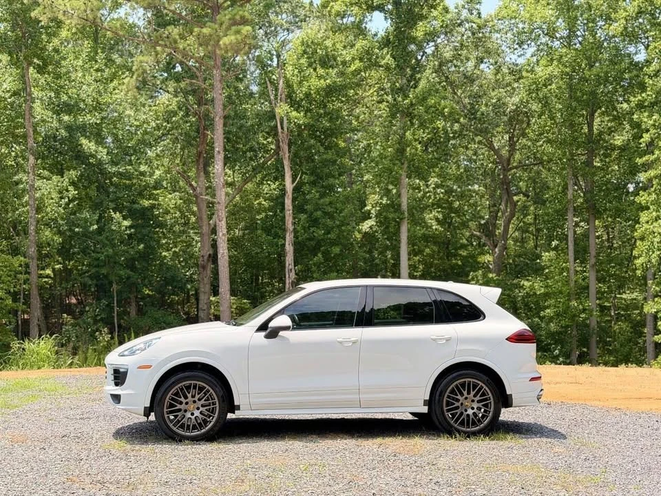 2017 Porsche 958 Cayenne - Image 4 of 20