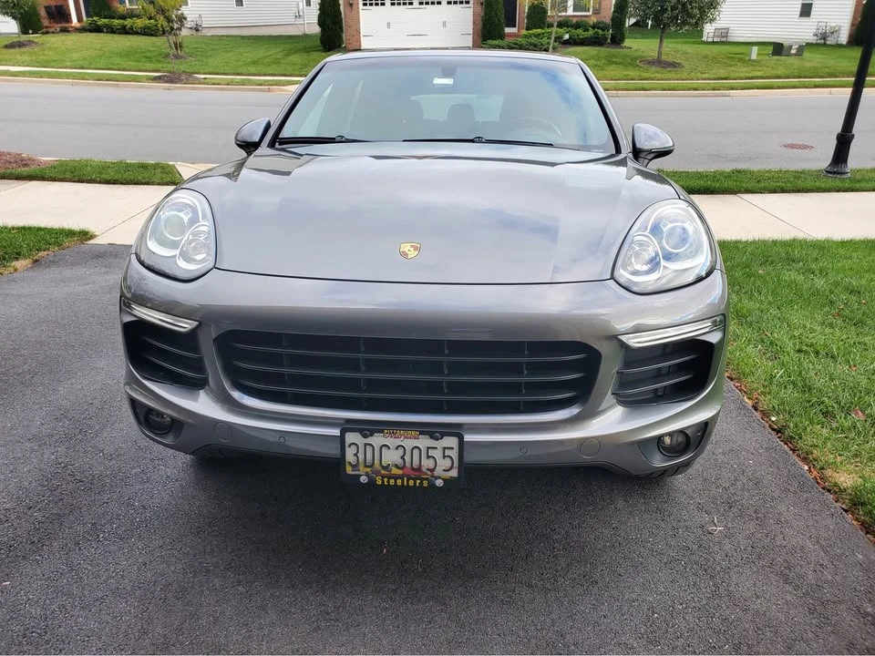 2017 Porsche 958 Cayenne - Image 4 of 9