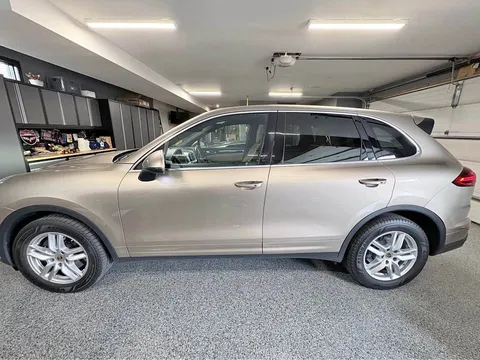 2017 Porsche Cayenne Cayenne