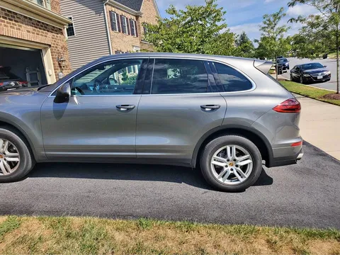 2017 Porsche Cayenne Cayenne