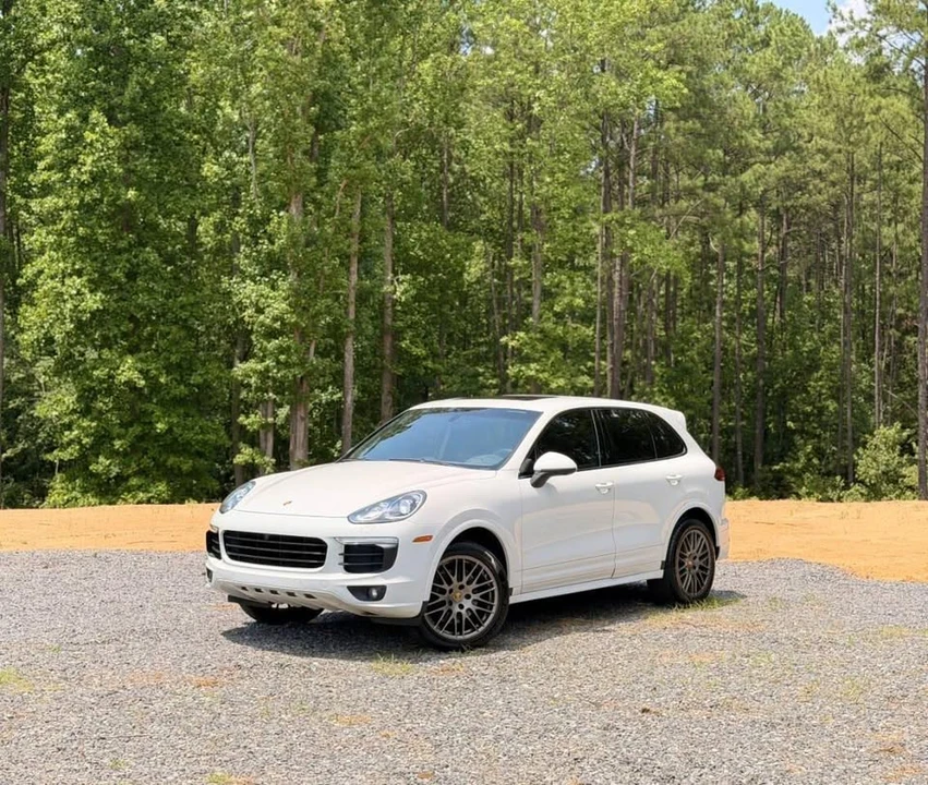 2017 Porsche 958 Cayenne - Image 10 of 20