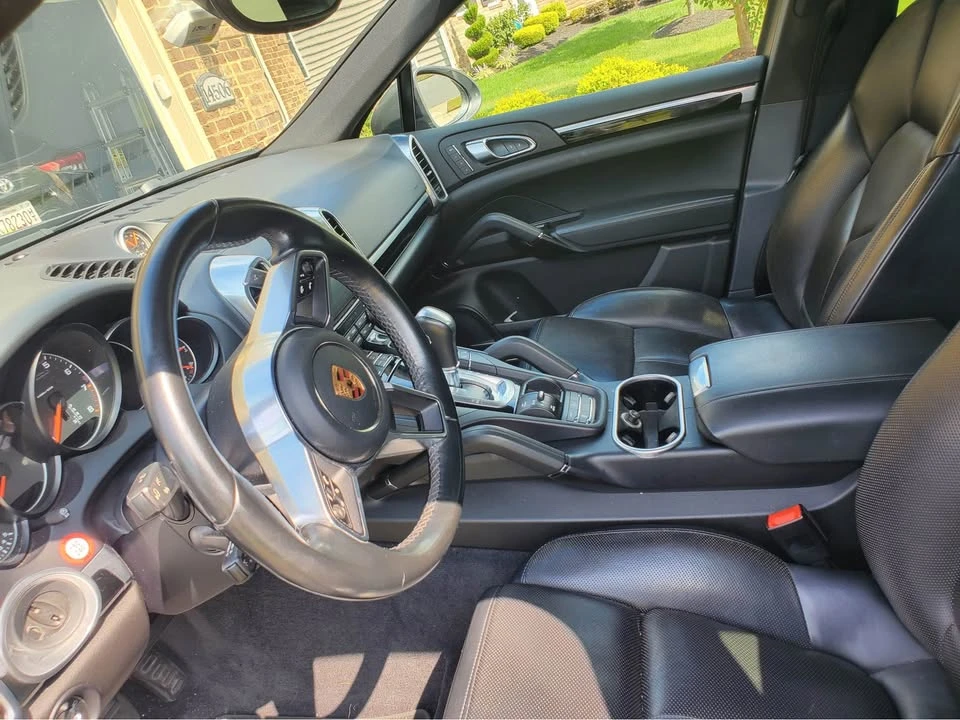 2017 Porsche 958 Cayenne - Image 7 of 9