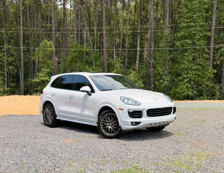 2017 Porsche 958 Cayenne - Image 9 of 20