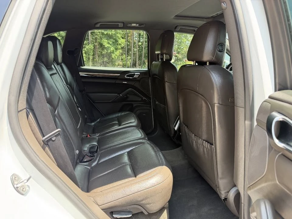 2017 Porsche 958 Cayenne - Image 17 of 20