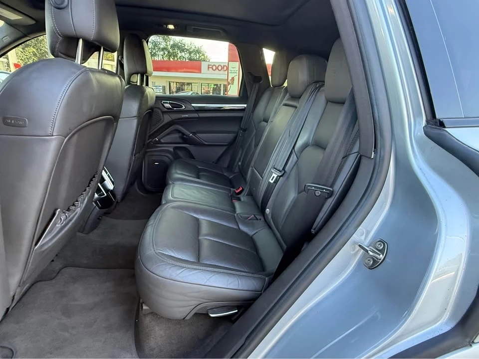 2017 Porsche 958 Cayenne - Image 10 of 10