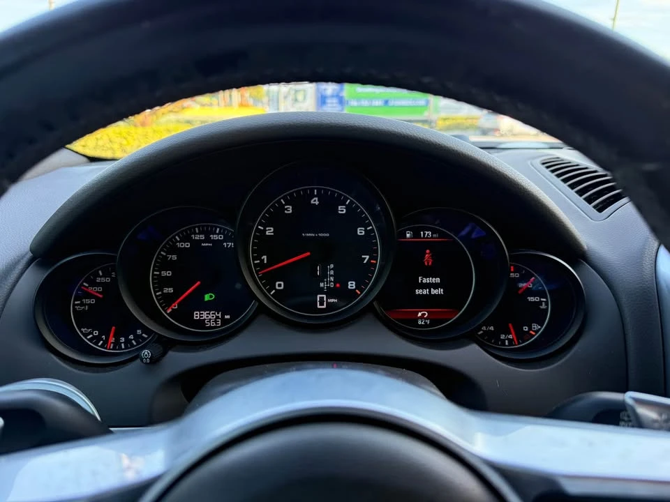 2017 Porsche 958 Cayenne - Image 8 of 10