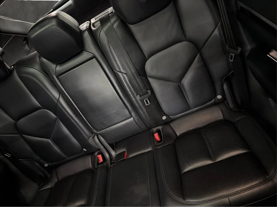 2017 Porsche 958 Cayenne - Image 12 of 20