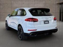2017 Porsche 958 Cayenne - Image 2 of 10