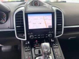 2017 Porsche 958 Cayenne - Image 4 of 10
