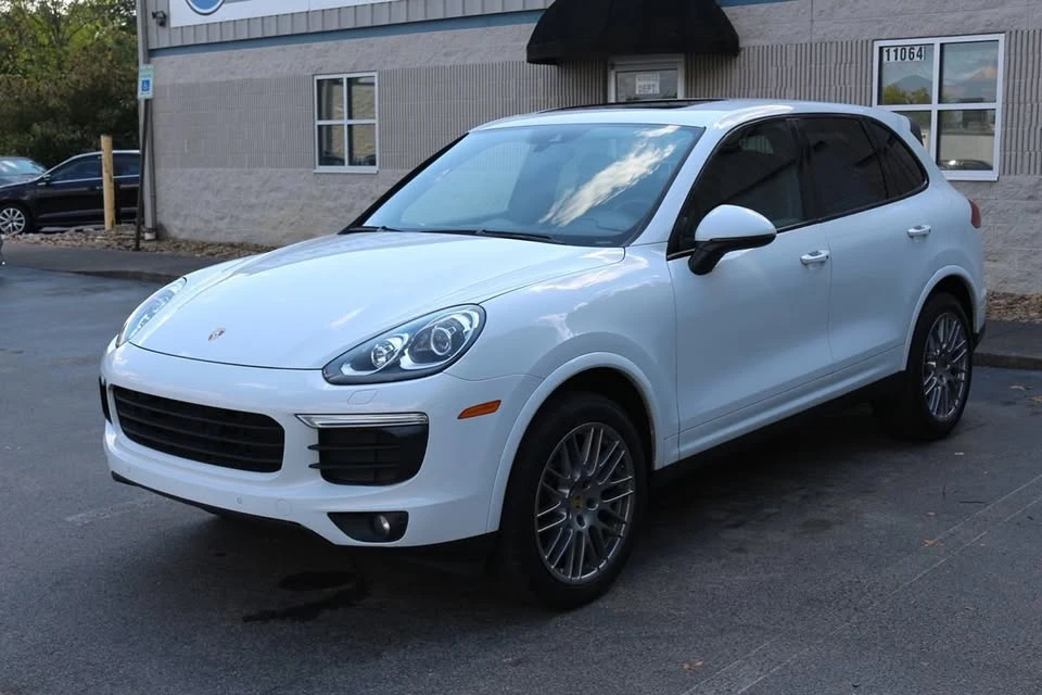 2017 Porsche 958 Cayenne - Image 3 of 20