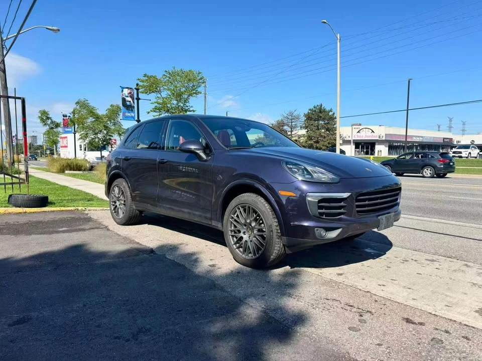 2017 Porsche 958 Cayenne - Image 2 of 16