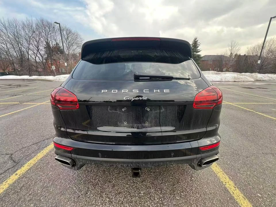2017 Porsche 958 Cayenne - Image 7 of 14