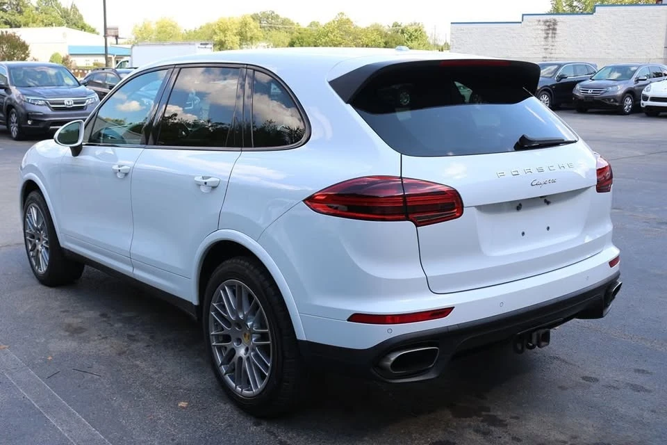 2017 Porsche 958 Cayenne - Image 5 of 20