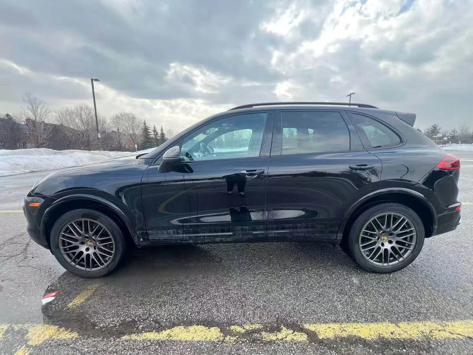 2017 Porsche 958 Cayenne - Image 4 of 14