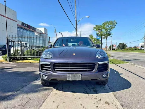 2017 Porsche Cayenne Premium Plus