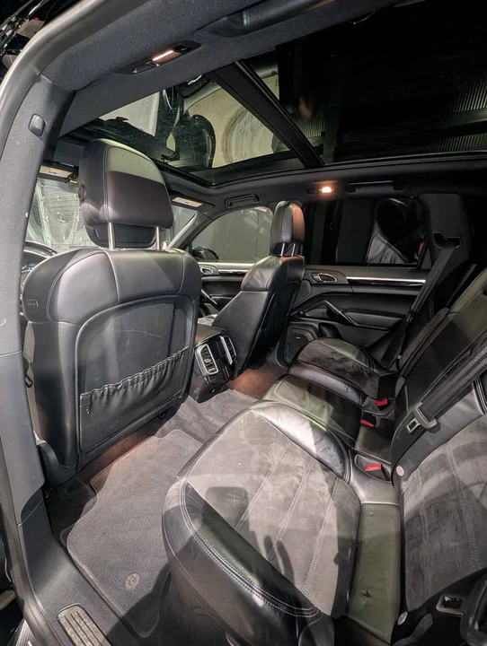 2017 Porsche 958 Cayenne - Image 8 of 13