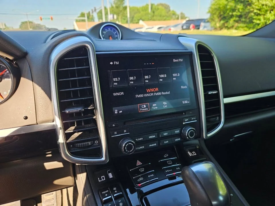 2017 Porsche 958 Cayenne - Image 19 of 20