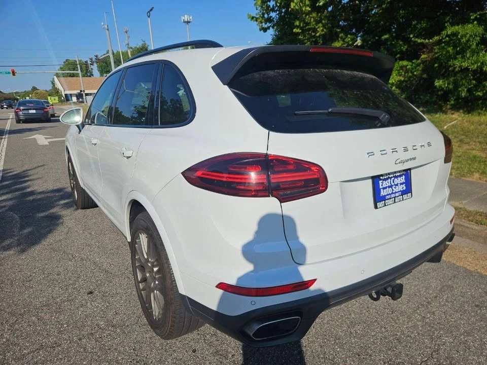 2017 Porsche 958 Cayenne - Image 4 of 20