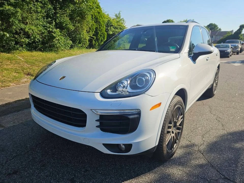 2017 Porsche 958 Cayenne - Image 3 of 20