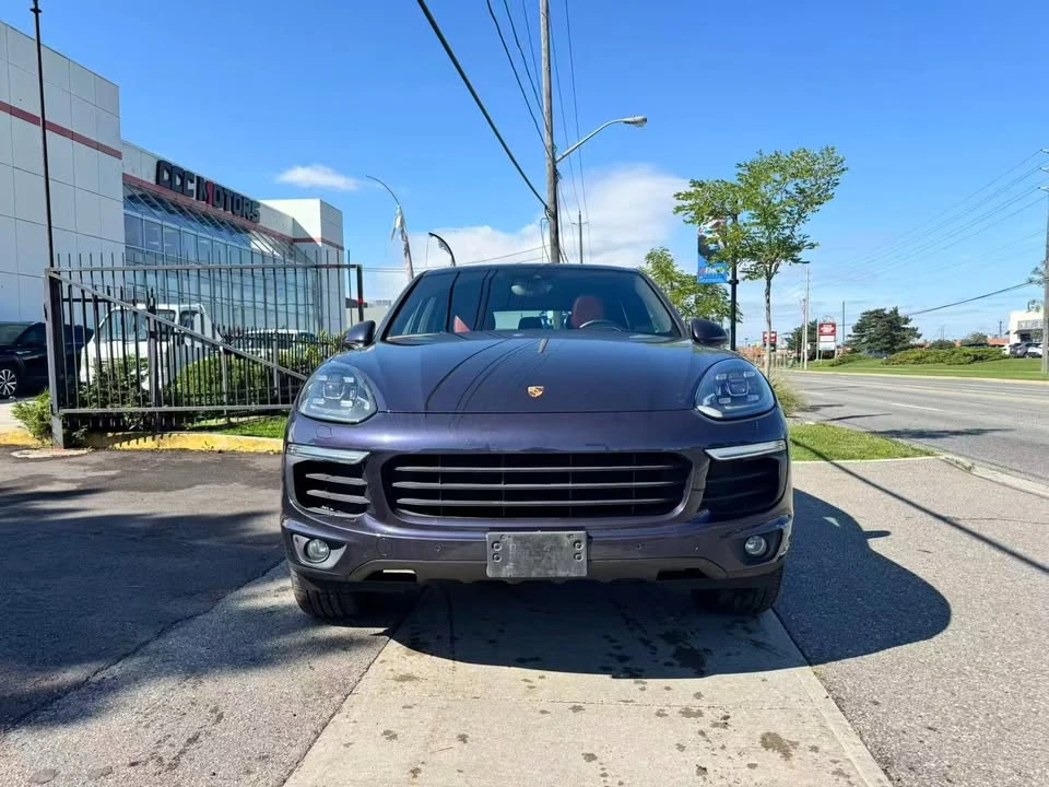 2017 Porsche 958 Cayenne - Image 2 of 16
