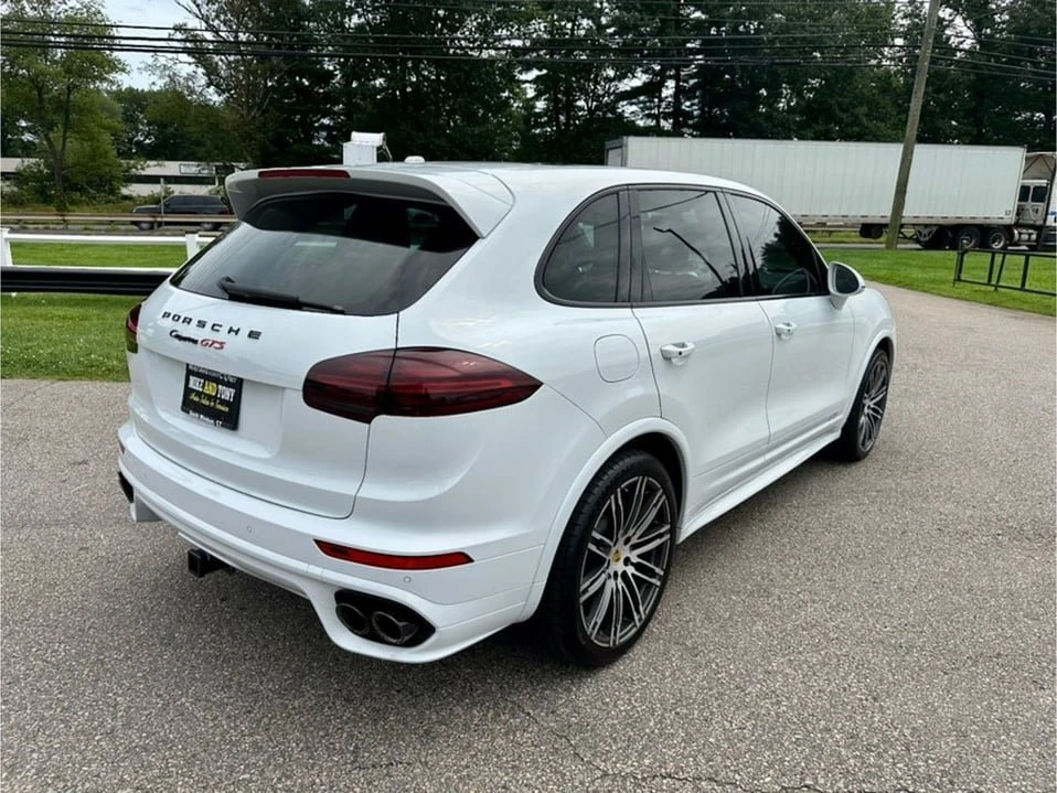 2017 Porsche 958 Cayenne - Image 6 of 20