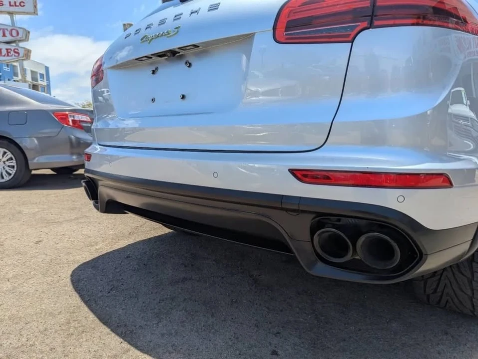2017 Porsche 958 Cayenne - Image 12 of 20