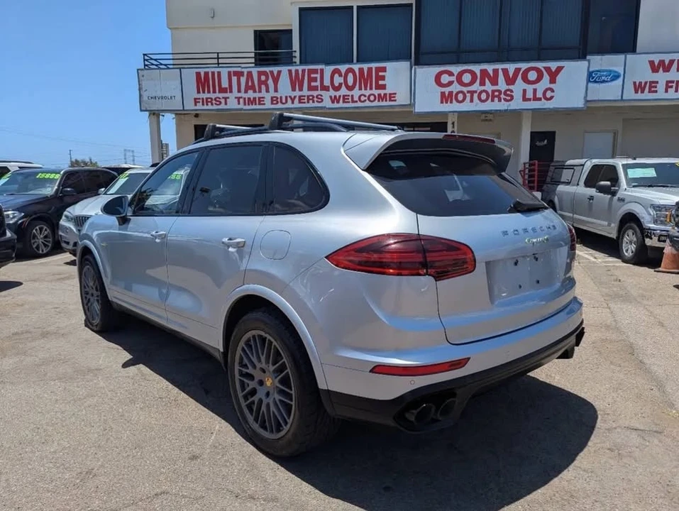 2017 Porsche 958 Cayenne - Image 7 of 20