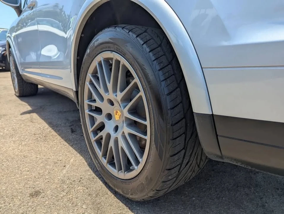 2017 Porsche 958 Cayenne - Image 13 of 20