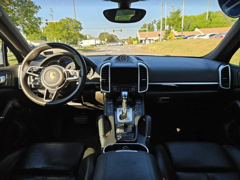 2017 Porsche 958 Cayenne - Image 18 of 20
