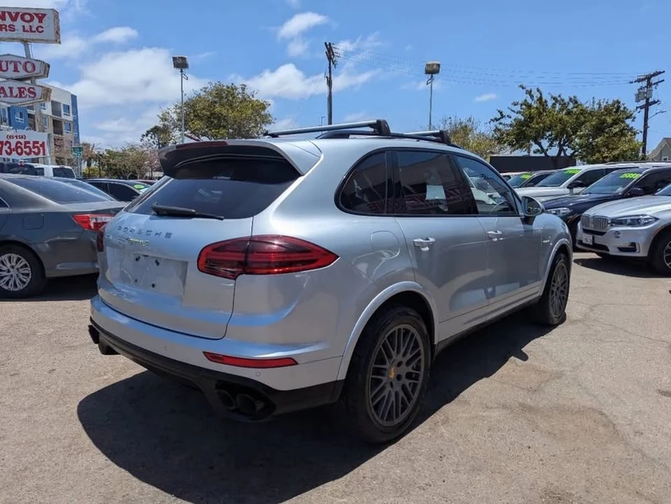 2017 Porsche 958 Cayenne - Image 5 of 20