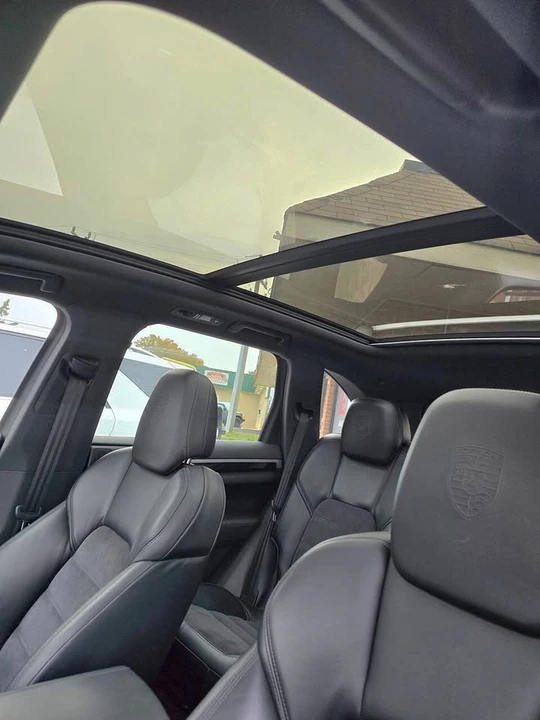 2017 Porsche 958 Cayenne - Image 9 of 11
