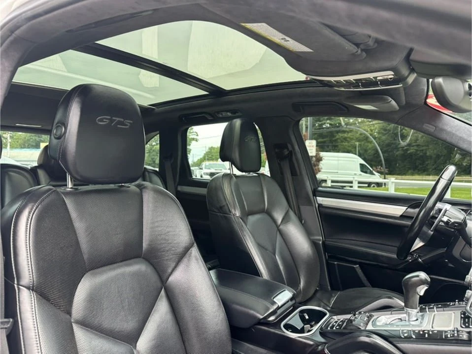2017 Porsche 958 Cayenne - Image 14 of 20