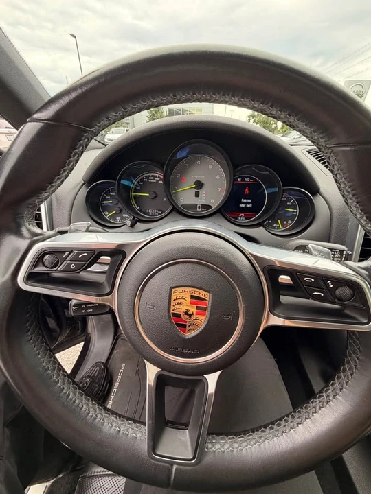 2017 Porsche 958 Cayenne - Image 7 of 10
