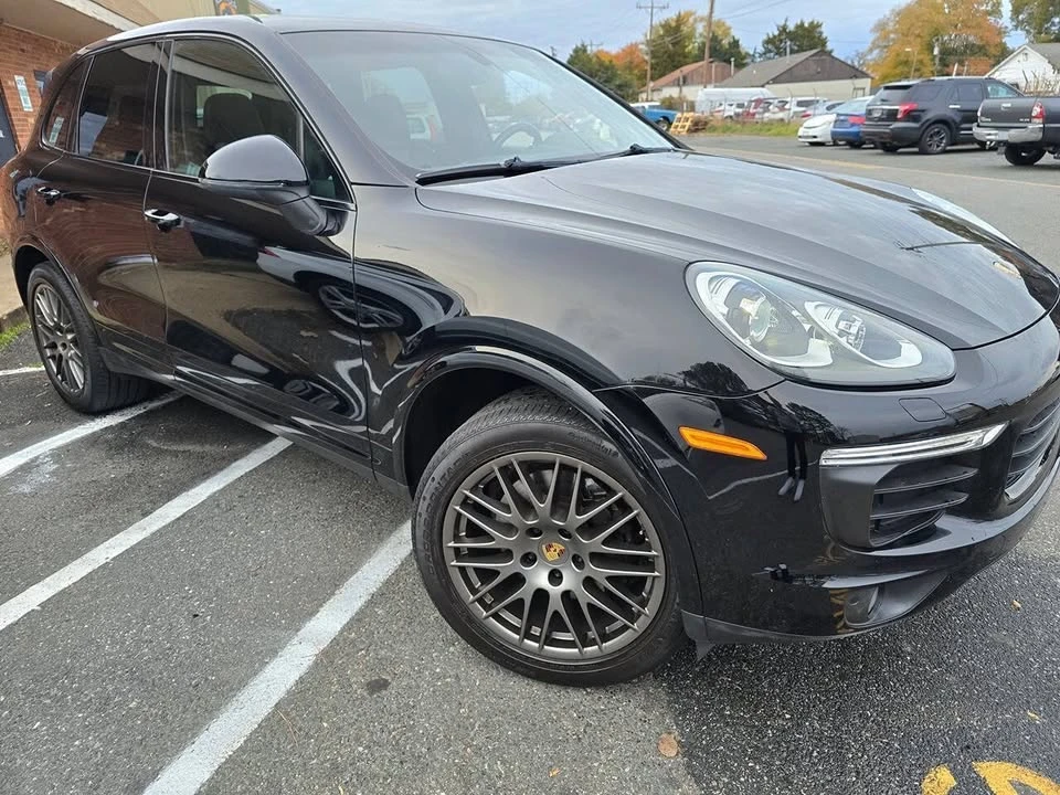 2017 Porsche 958 Cayenne - Image 4 of 11