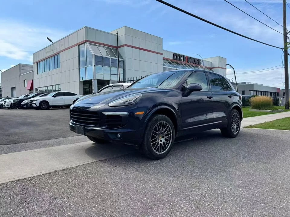 2017 Porsche 958 Cayenne - Image 3 of 16