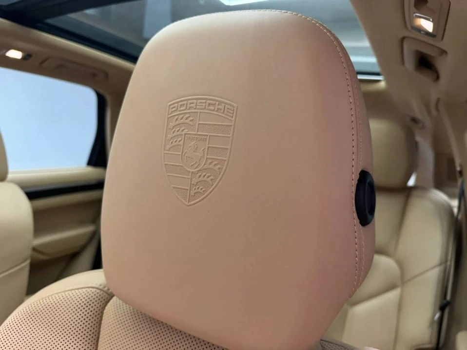 2017 Porsche 958 Cayenne - Image 12 of 20