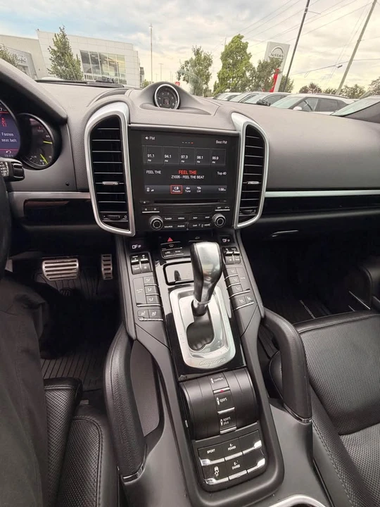 2017 Porsche 958 Cayenne - Image 8 of 10